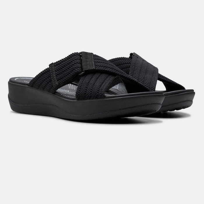 Καλοκαιρινή γυναικεία πλατφόρμα Clarks με λουρί, σε μαύρο χρώμα
