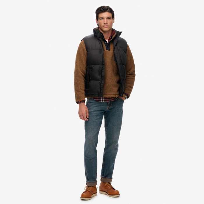 Superdry ανδρικά μαύρα γιλέκα Tech Padded από επίσημο μεταπωλητή