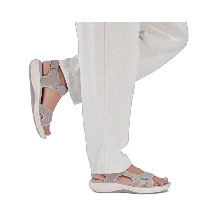 Γυναικεία μπεζ Καλοκαιρινά πέδιλα Clarks Mira Bay Stone 26171413
