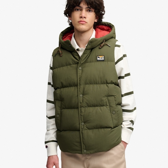 Superdry ανδρικό πράσινο αμάνικο γιλέκο με κουκούλα M5012425A-GVK