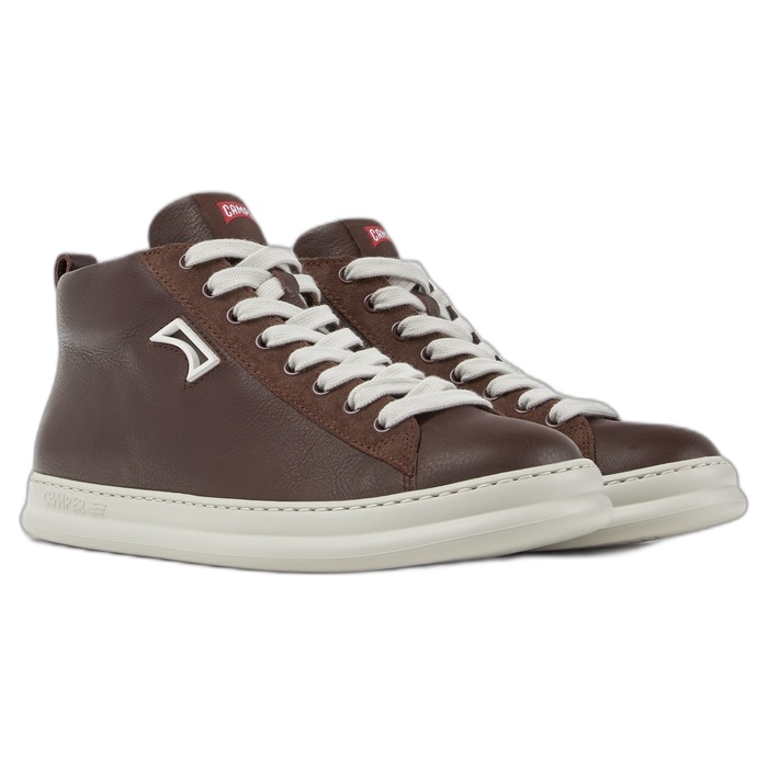 Ανδρικό καφέ μποτάκι Camper με κορδόνια Runner K300550-003